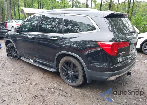 2017 Honda Pilot Touring из США, поврежденный, VIN 5FNYF5H92HB018918